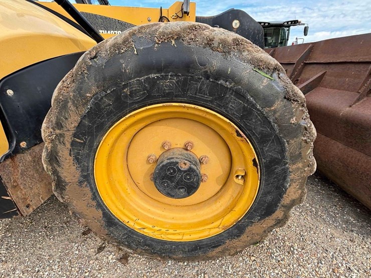 caterpillar-th407c-image-17