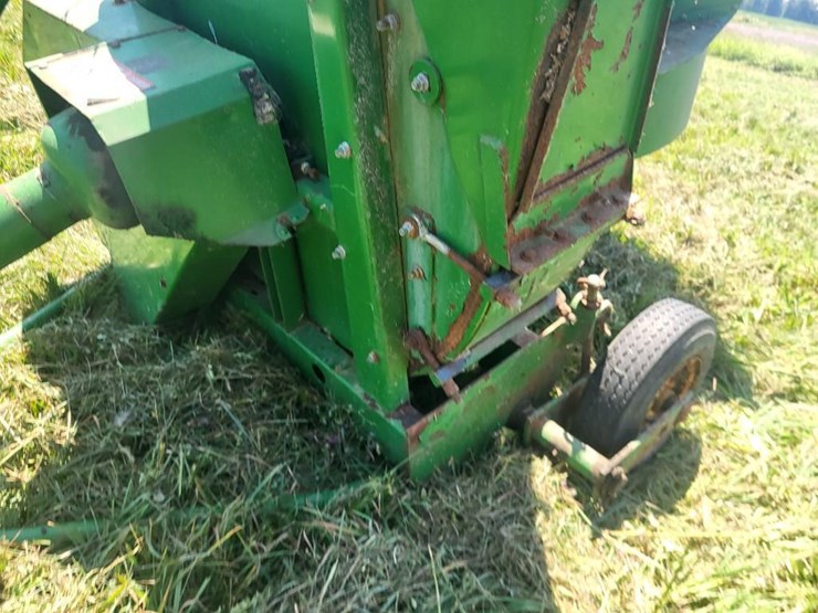 john-deere-150-forage-blower-w/gandy-dry-applicator-image-14