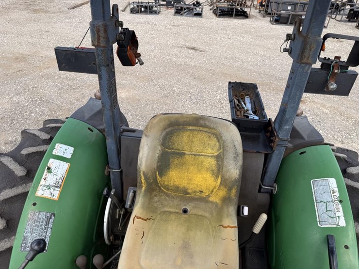 john-deere-5205-image-17
