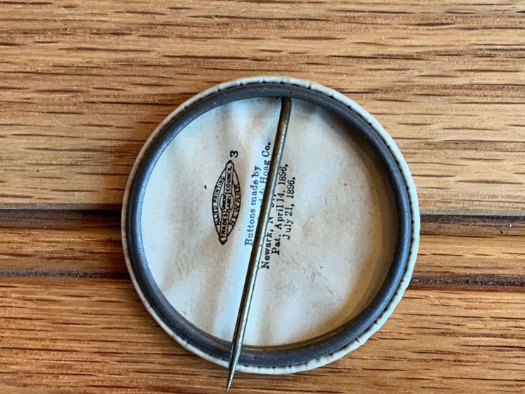 (2)-john-deere-button-+-straight-pin-image-5