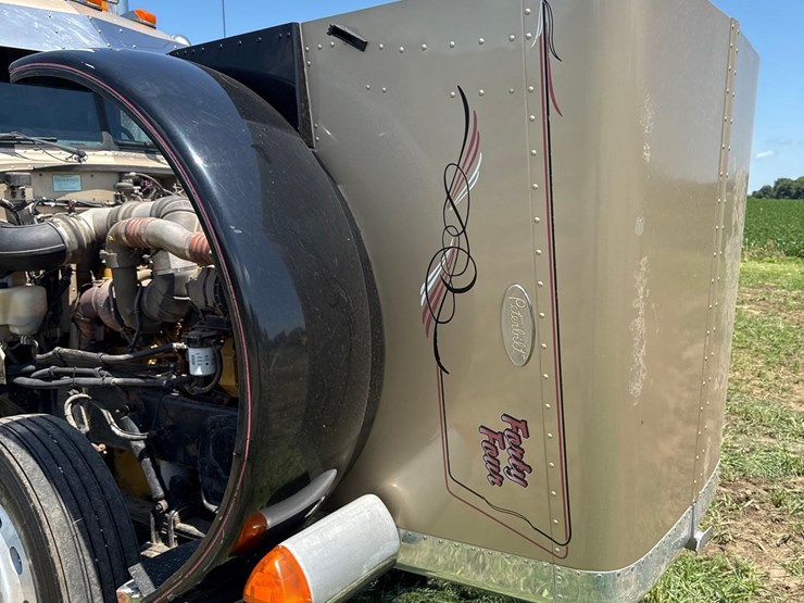 1999-peterbilt-379-image-21