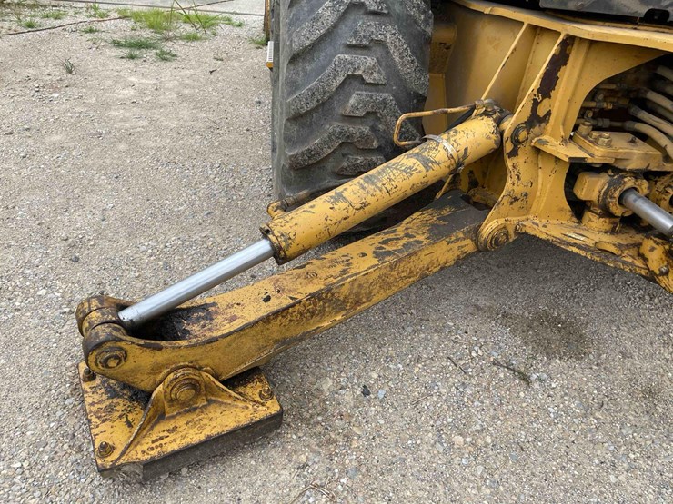 caterpillar-416b-image-19