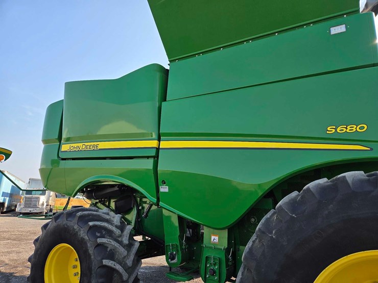 2015-john-deere-s680-image-28