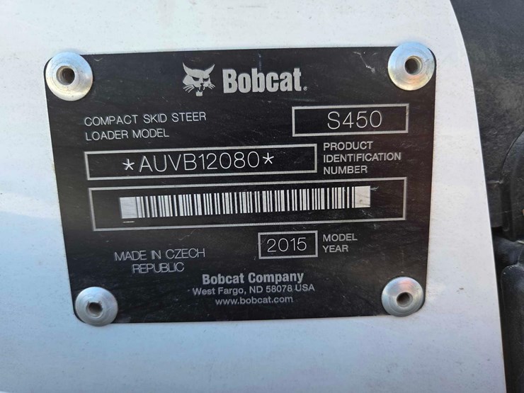 2015-bobcat-s450-skid-steer-image-24