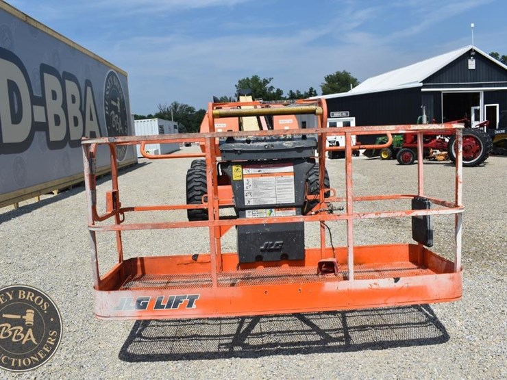 2007-jlg-600s-image-16