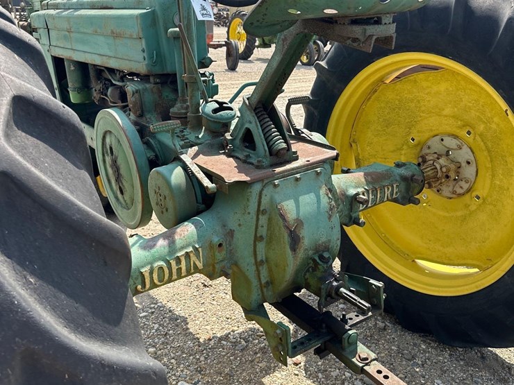 john-deere-b-image-7