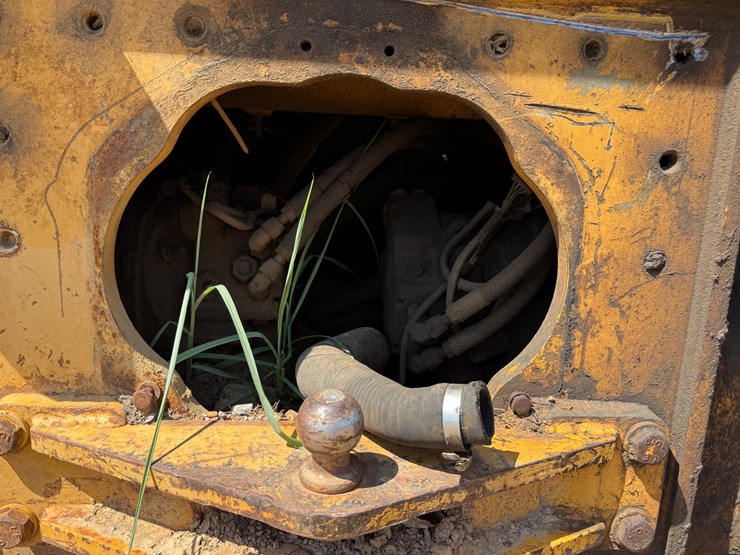 deere-650h-image-19