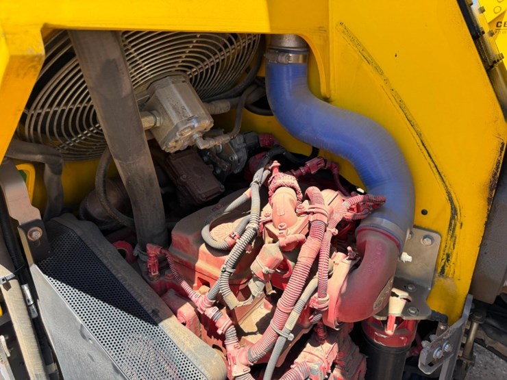 2014-dynapac-cc4200-image-26
