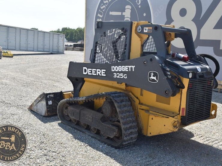 2019-deere-325g-image-13