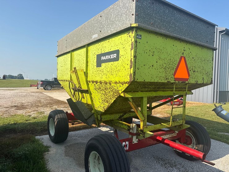 parker-gravity-wagon,-ih-140-gear-image-10