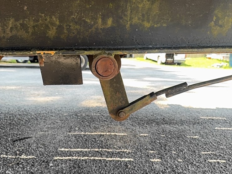 trailboss-25-ft-tilt-gooseneck-image-13