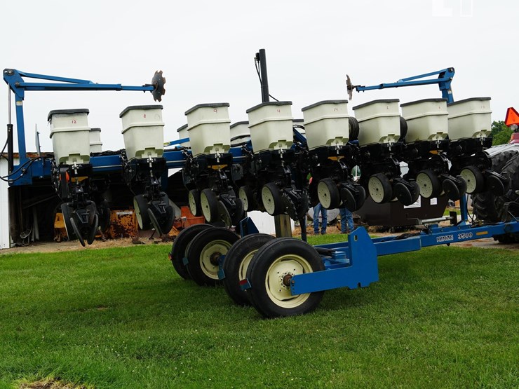 kinze-3500-image-10