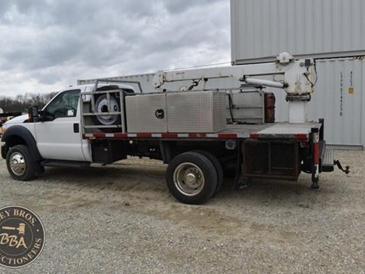 2013-ford-f550-image-12