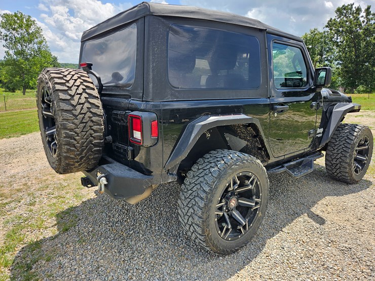 2021-jeep-wrangler-image-18