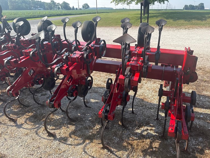 case-ih-183-image-9