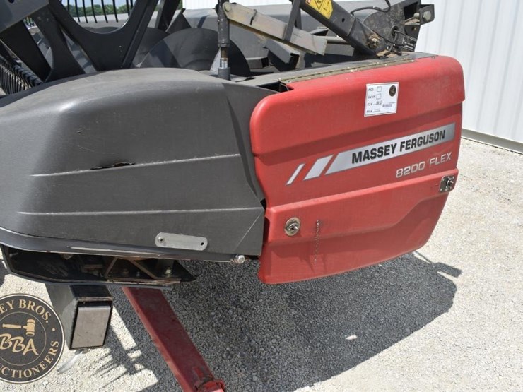 massey-ferguson-8200-30-image-13