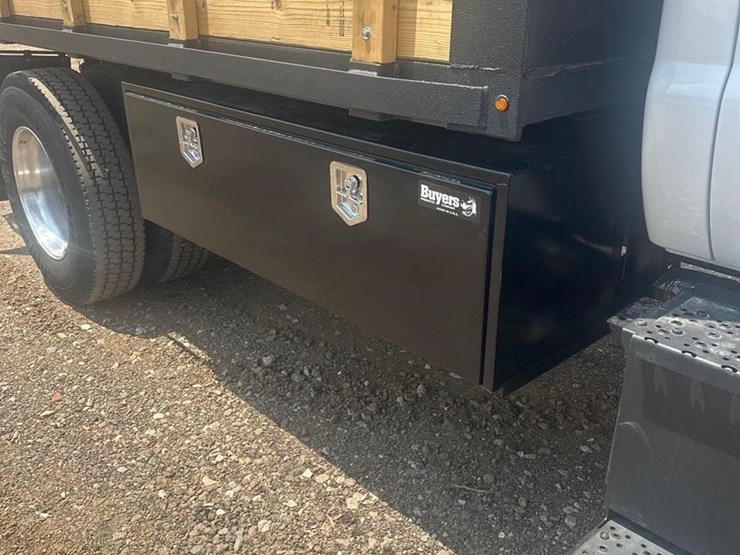 2018-ford-f650-image-15