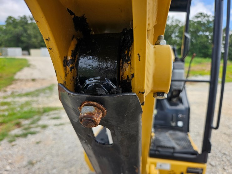 caterpillar-301.7-image-87