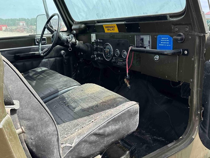 10701---(1985)-jeep-flightline-diesel-tow-truck-4x2-(vin#-3v0a24xxem000532)-image-20