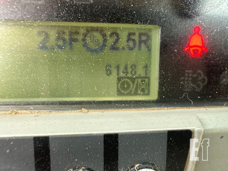 2019-caterpillar-953k-image-33