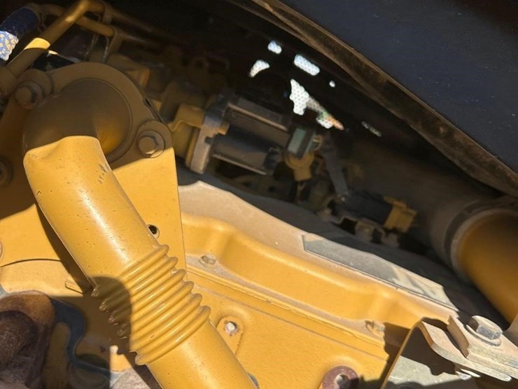 2018-caterpillar-d6n-xl-image-67