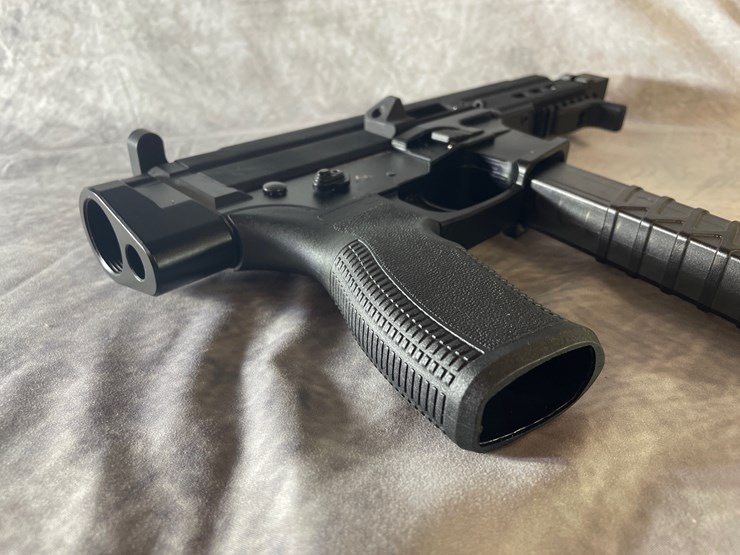 #4388-•-utas-ut-9-machine-9mm-luger-pistol,-sn:-ut-24a005074-image-5
