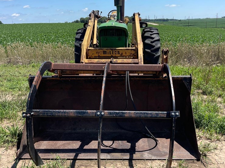 1966-john-deere-3020-image-2
