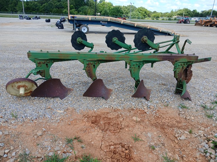 #20857-•-4-bottom-john-deere-plow-3-point-hitch-image-6