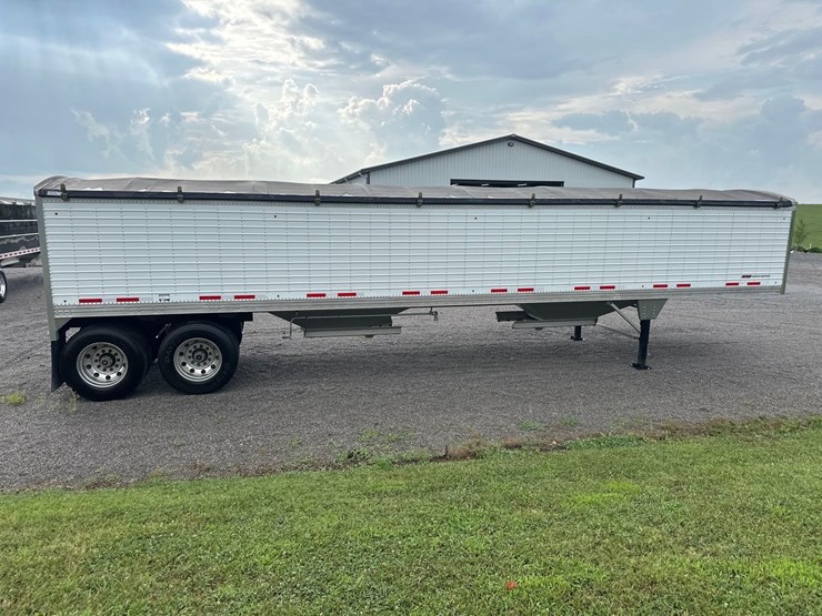 2019-40'-timpte-grain-trailer-image-6
