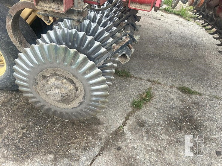 2012-kuhn-krause-8000-25-image-14