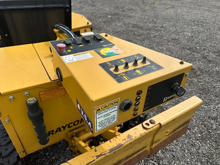 2016-rayco-rg45t-r-stump-grinder-image-9