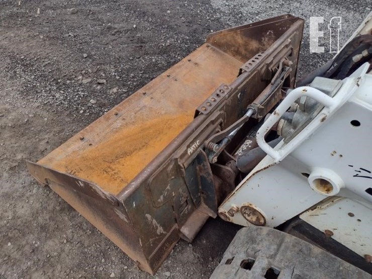 2020-bobcat-t595-image-19