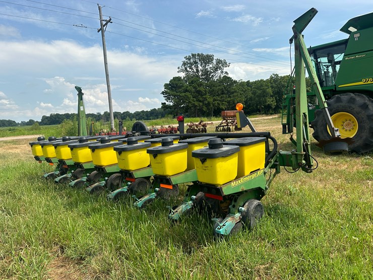 john-deere-30-image-3