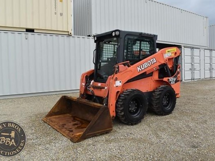 2017-kubota-ssv65-image-5
