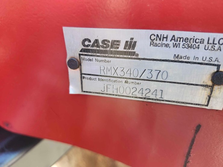 case-ih-340-image-21