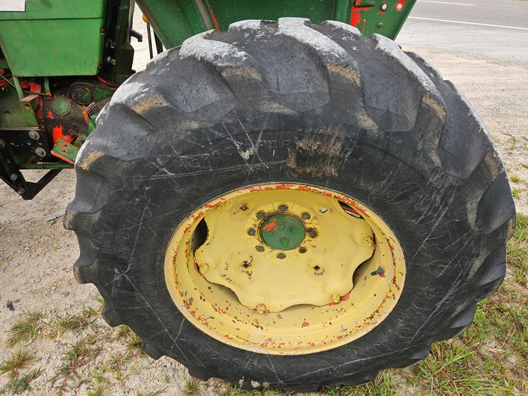 john-deere-2240-image-48