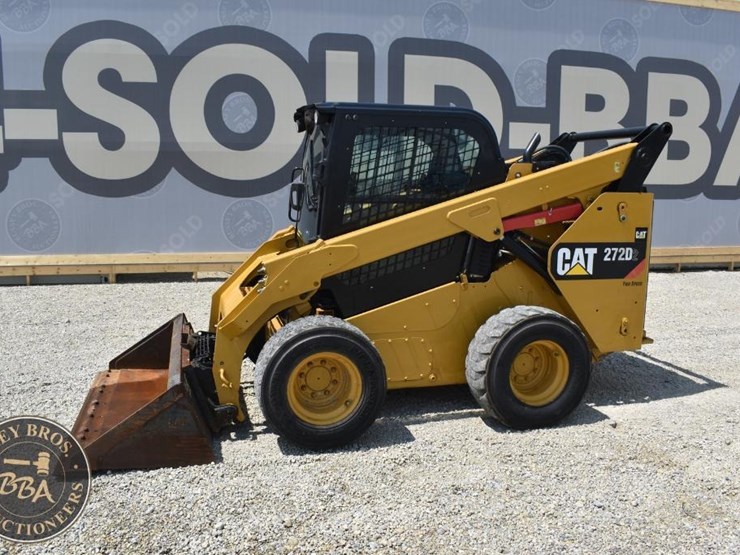 2015-caterpillar-272d2-image-4