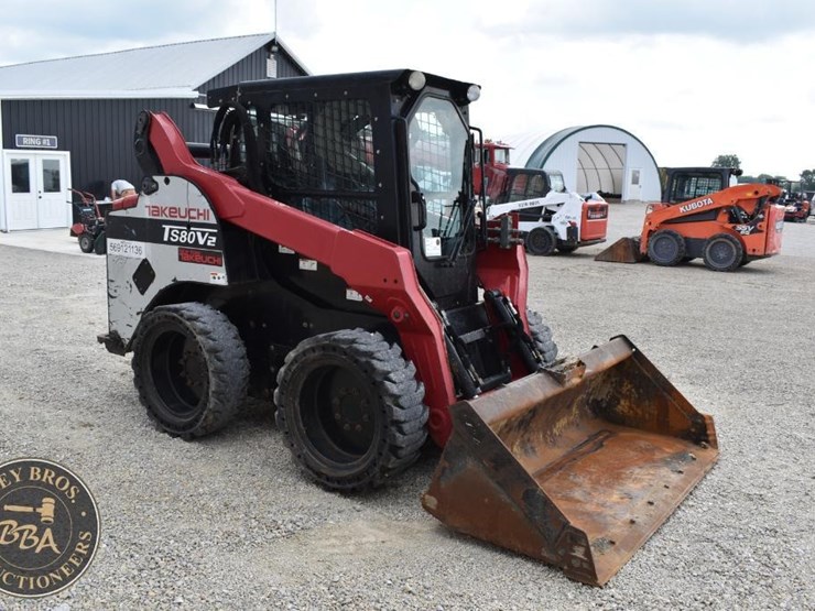 2016-takeuchi-ts80v2-image-12