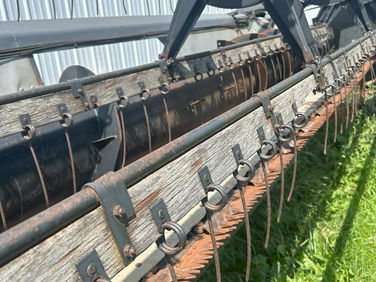 gleaner-825-image-5