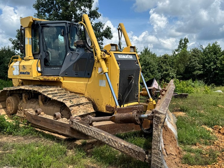 komatsu-dozer-image-11