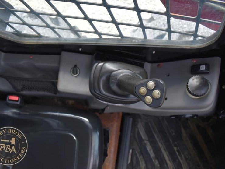 2016-takeuchi-ts50v-image-15