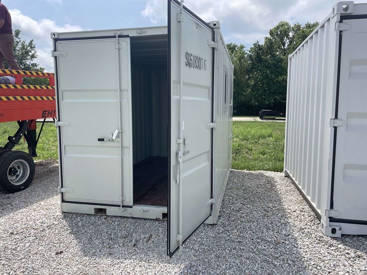 12-ft-small-shipping-container-image-11