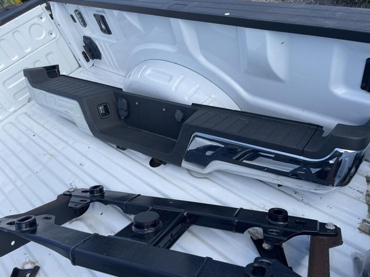 2021-ford-f350-image-5