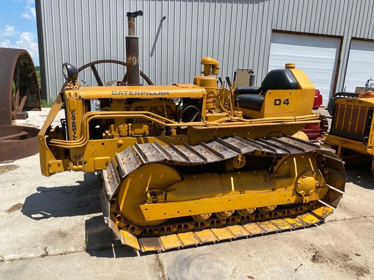 caterpillar-d4-image-1