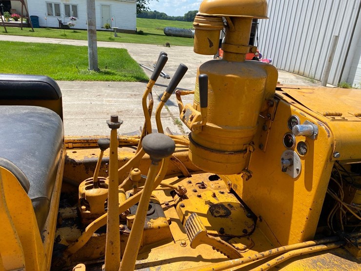 caterpillar-d4-image-8