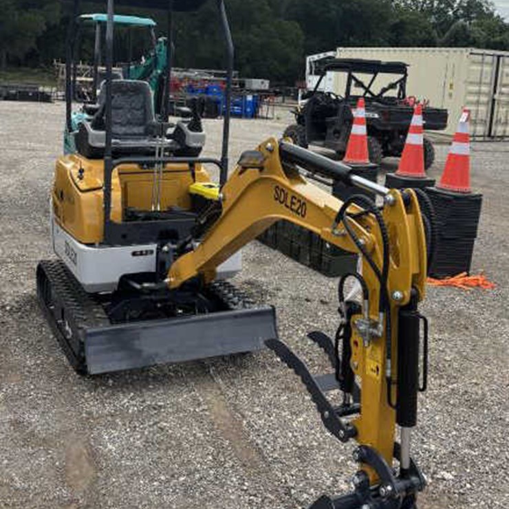 #2 • Yanmar Engine Excavator - Model SDLE20