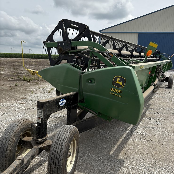 2006 JOHN DEERE 635F