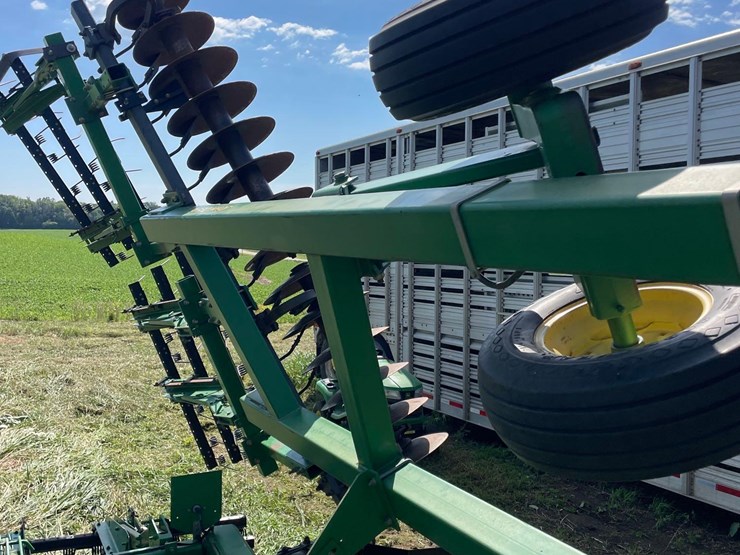john-deere-637-image-62