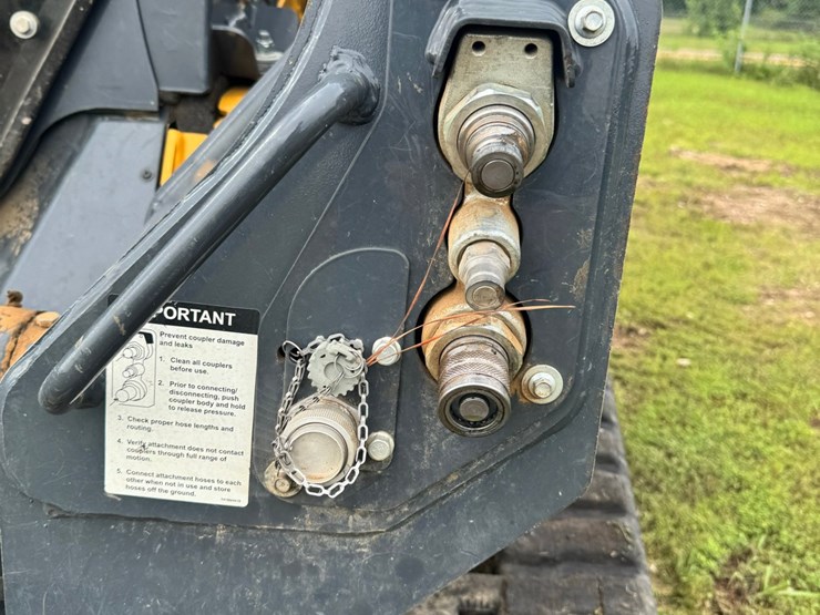 2023-deere-331g-image-7