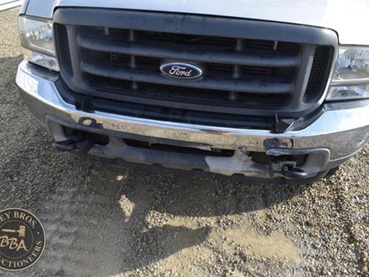 2003-ford-f550-image-26